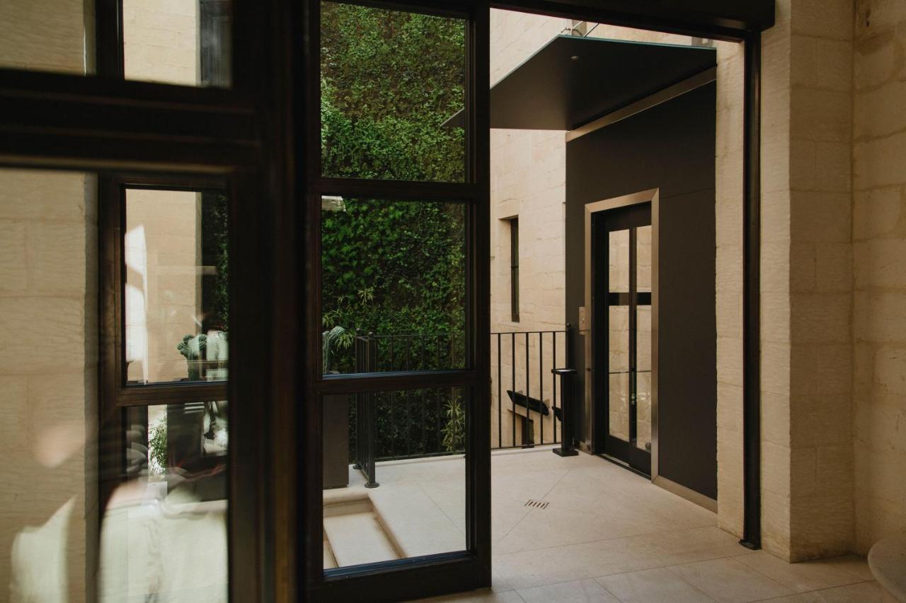 Casa 300Mila Hotel Lecce Bagian luar foto