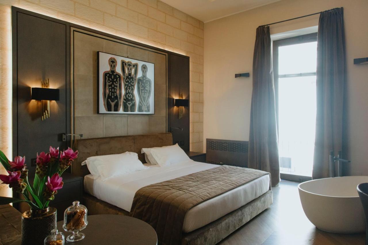 Casa 300Mila Hotel Lecce Bagian luar foto